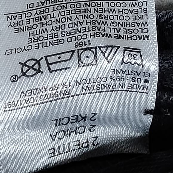 Old Navy Overall Size 2 Black Jack Denim Petite Distressed Adjustable Straps NWT - Picture 9 of 11